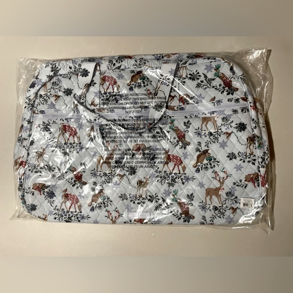 Vera Bradley holiday deer grand travel bag NEW - Picture 1 of 3
